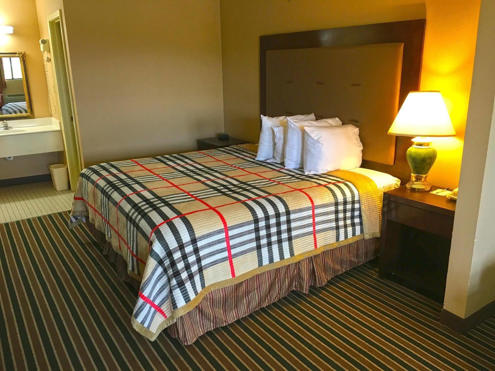 America'S Best Value Inn And Suites Aberdeen Екстер'єр фото
